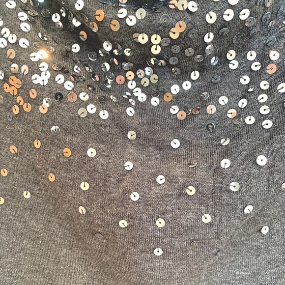 KENNETH COLE grey sequin top - Picture 6 of 7